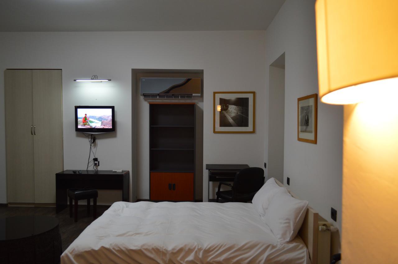 Deluxe Apartment Tbilisi Exterior photo